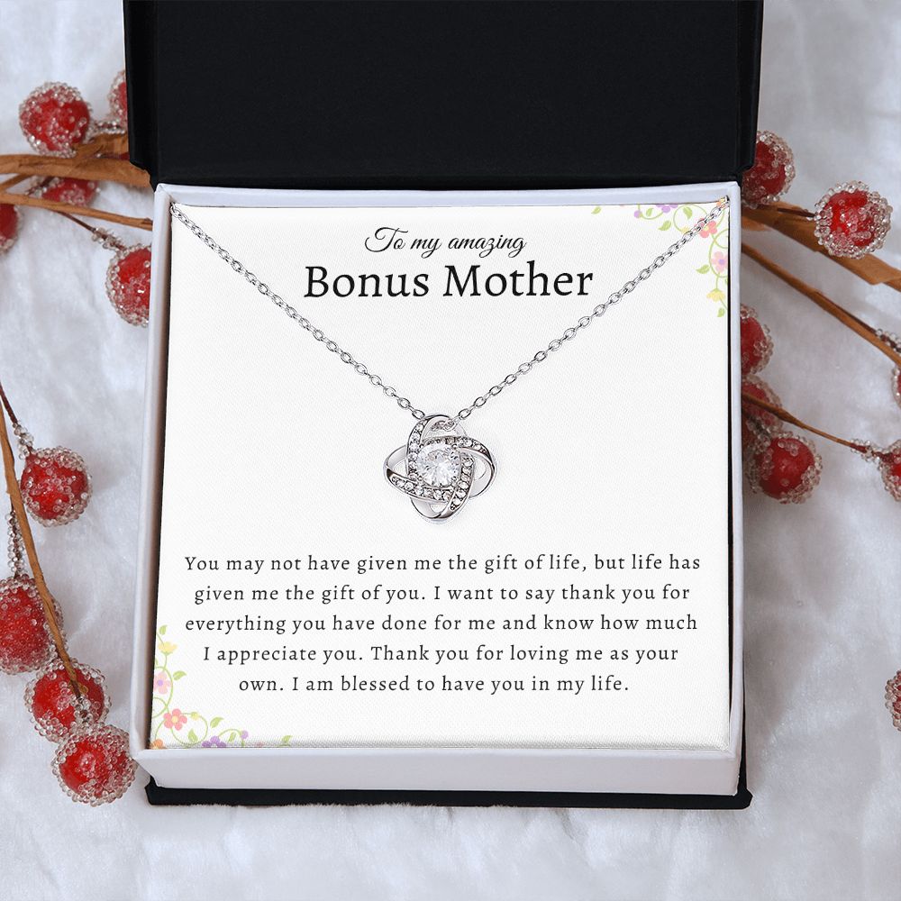 To My Bonus Mom, Life Has Given Me The Gift Of You - Family Candle